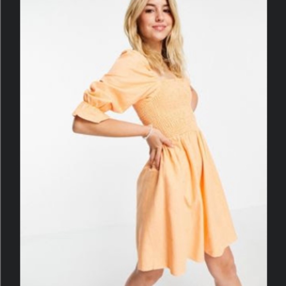 Beautiful dress.  New! Never used! Got online and didn’t fit.